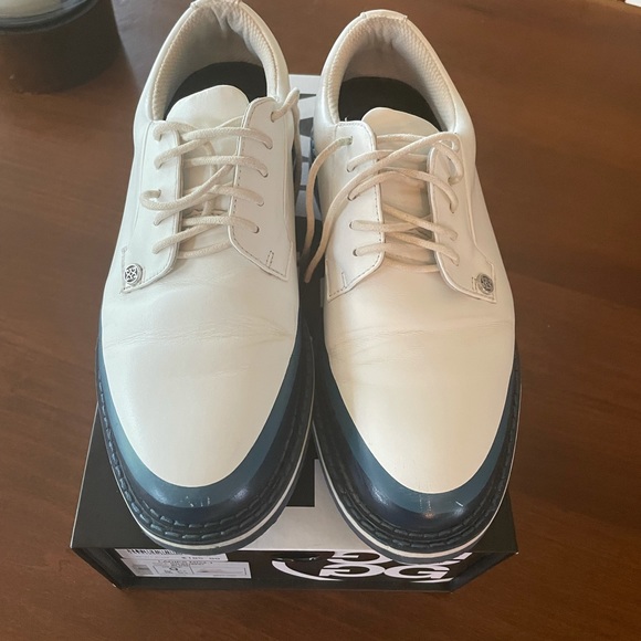 GFore gallivanter series - size 7 mens / 9 women’s -white and navy blues… - Picture 5 of 6